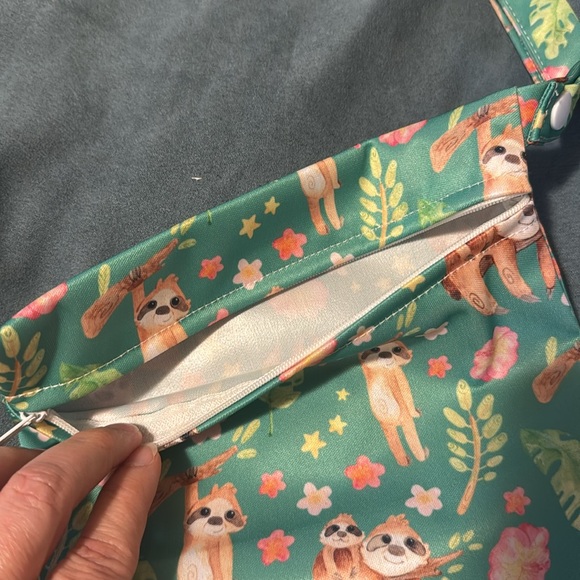 Sloth Print Green Wet Bag new - Picture 2 of 3